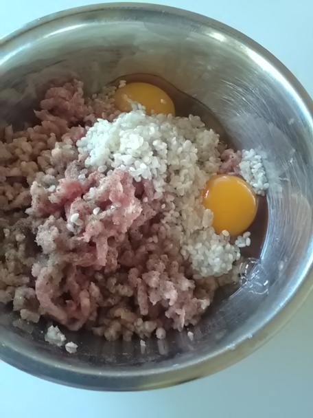 Zapekané mäsové guľky v kyslej kapuste (fotorecept) - obrázok 2