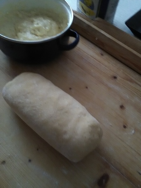 Krehké šatôčky s pudingovým krémom (fotorecept) - obrázok 5