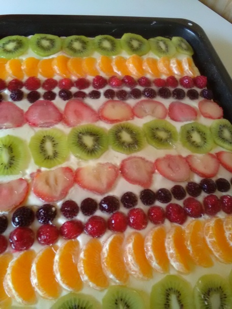 Hrnčekový tvarohový zákusok s ovocím (fotorecept) - obrázok 5