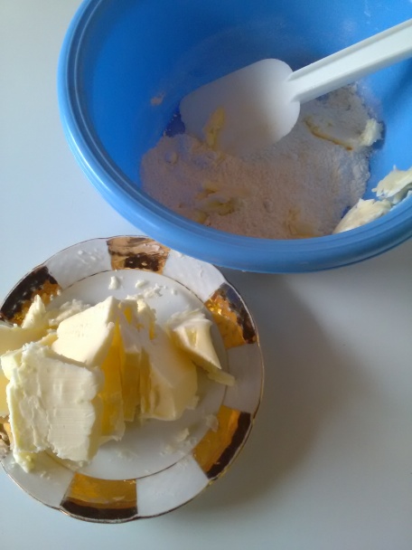 Rožteky z pľundrového cesta plnené čokoládovým pudingom (fotorecept) - obrázok 3