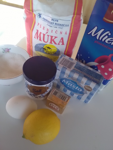 Pečené buchty plnené vanilkovým krémom (fotorecept) - obrázok 1