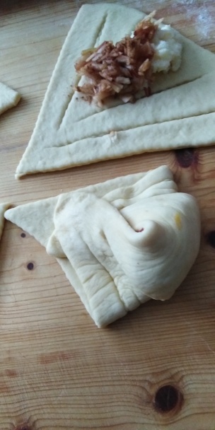 Jablkovo-pudingové koláče z hrnčekového cesta (fotorecept) - obrázok 7