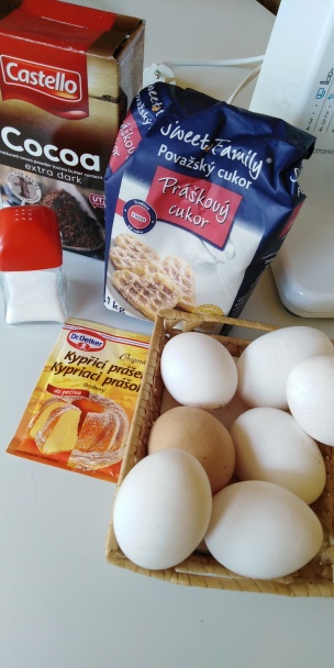 Jahodová torta bez múky s mascarpone krémom (fotorecept) - obrázok 1