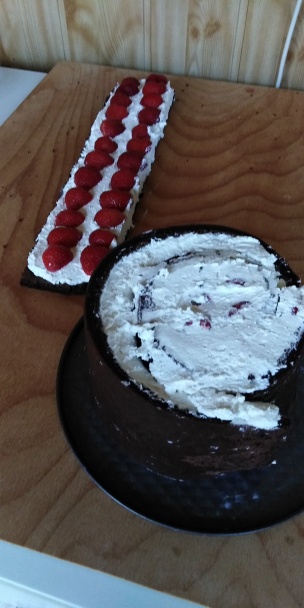 Jahodová torta bez múky s mascarpone krémom (fotorecept) - obrázok 5