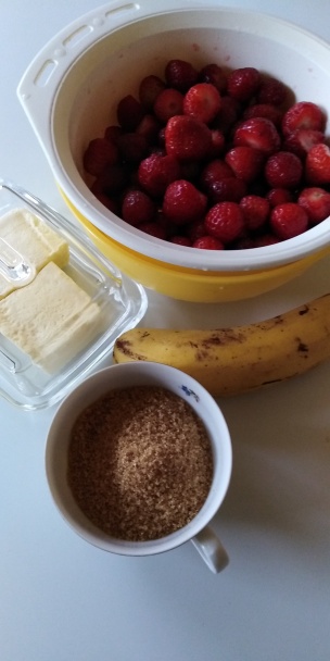 Palacinky plnené jahodovo-banánovou plnkou (fotorecept)  - obrázok 2