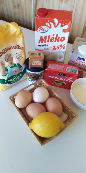 Sladké venčeky a rožky z kysnutého cesta (fotorecept) - obrázok 1