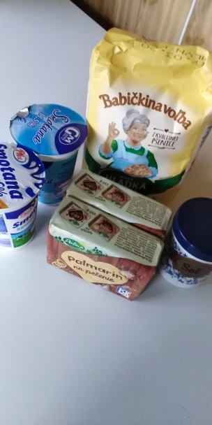 Krehké koláčiky z kyslej smotany (fotorecept) - obrázok 1