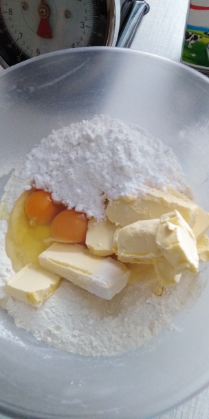 Linecký tvarohový koláč s marmeládou (fotorecept) - obrázok 2