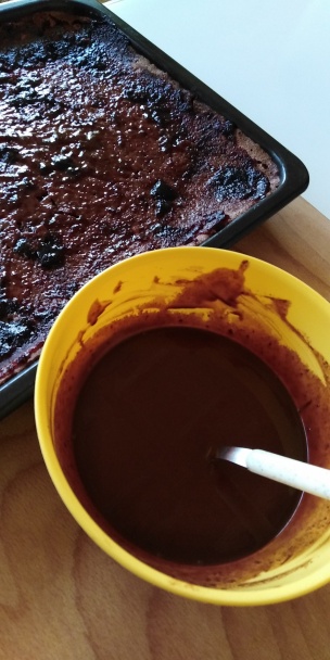 Čokoládový koláč s vôňou kávy (fotorecept) - obrázok 5