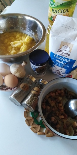 Zapekané plnené zemiakové placky (fotorecept) - obrázok 1