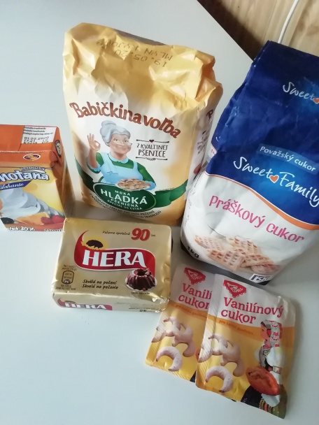 Jemné koláčiky zo šľahačkového cesta (fotorecept)  - obrázok 1