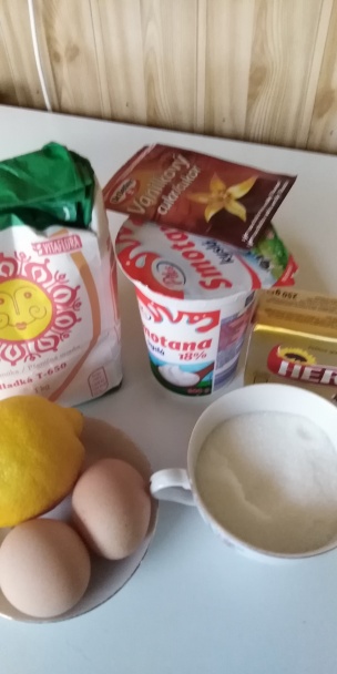 Piškótové kocky s citrónovou polevou (fotorecept) - obrázok 2