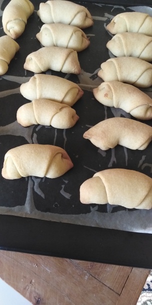 Smotanové rožteky s tvarohom a marhuľami (fotorecept) - obrázok 7