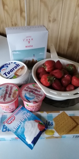 Nepečená jahodovo-tvarohová dobrota (fotorecept)  - obrázok 1