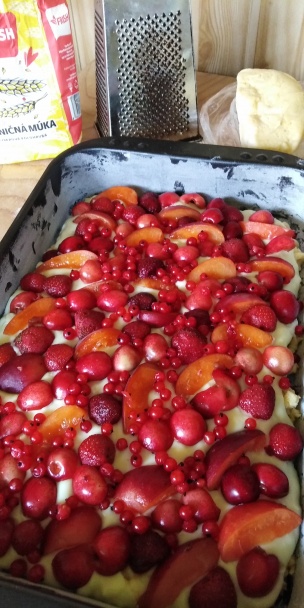 Strúhaný koláč s pudingom a ovocím (fotorecept) - obrázok 5