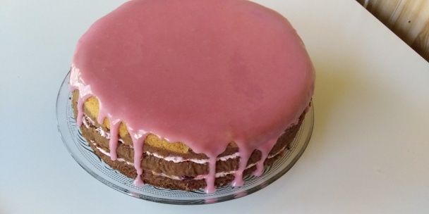 Jednoduchý dvojfarebný zákusok s punčovou polevou (fotorecept) - obrázok 6