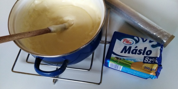 Roláda so sunquickovou (pomarančovou) polevou (fotorecept) - obrázok 4