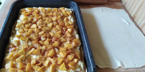 Lístkové krémové rezy s karamelizovanými jablkami (fotorecept)  - obrázok 4