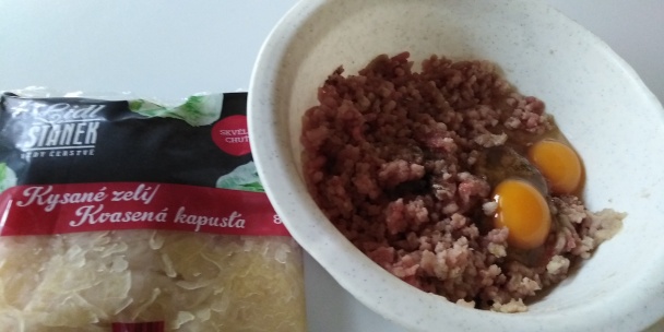 Mäsové guľky s kyslou kapustou - obrázok 1