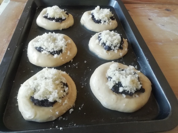 Makové koláče s posýpkou (fotorecept) - obrázok 1