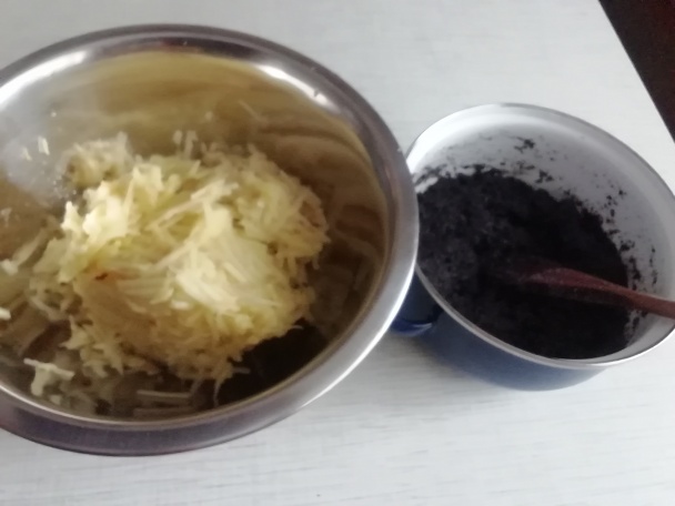 Makovo-jablkový zákusok s penou (fotorecept) - obrázok 4