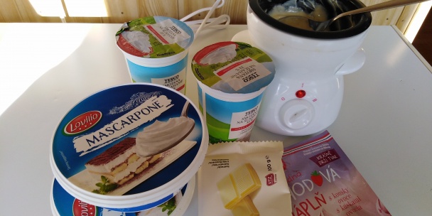 Medové kolieska s mascarpone a ovocím (fotorecept)  - obrázok 1