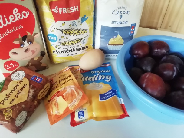 Slivkový koláč s pudingom (fotorecept) - obrázok 1