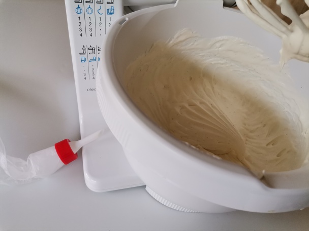 Guľky z odpaľovaného cesta (fotorecept) - obrázok 6