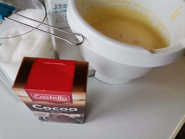 Obrátený jablkový zákusok s karamelovou šľahačkou (fotorecept) - obrázok 3