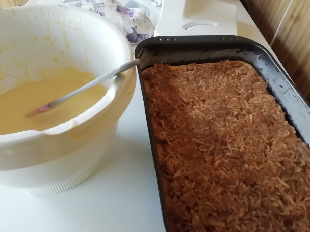 Jemný jablkový koláč bez miesenia (fotorecept)  - obrázok 4