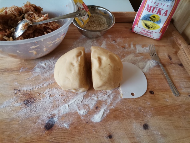 Jednoduchý jablkovo-orechový koláč (fotorecept) - obrázok 2