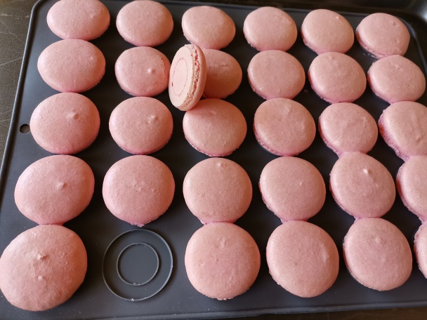 Jahodové makrónky (fotorecept) - obrázok 6