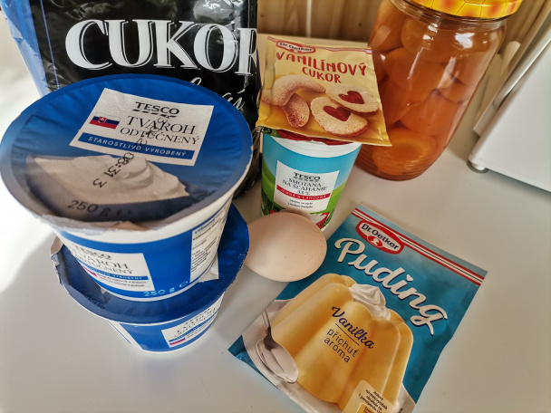 Bábovka s tvarohom a marhuľami (fotorecept) - obrázok 1