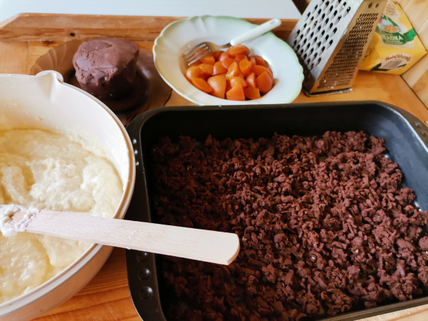 Hrnčekový tvarohovo-marhuľový strúhaný koláč (fotorecept) - obrázok 5