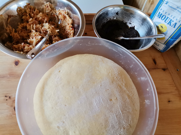 Jablkový a makový závin (fotorecept)  - obrázok 2