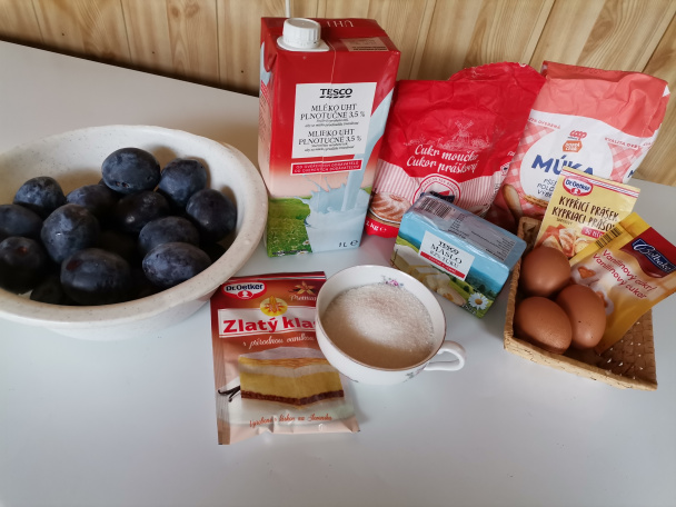 Slivkový koláč s pudingom (fotorecept) - obrázok 1