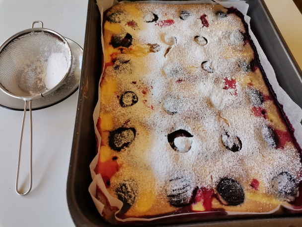 Hrnčekový slivkový koláč s tvarohom (fotorecept) - obrázok 4