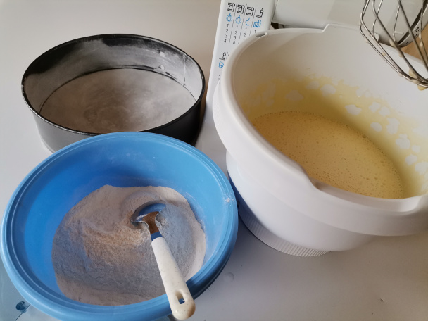 Ovocná torta s černicovým želé (fotorecept) - obrázok 1