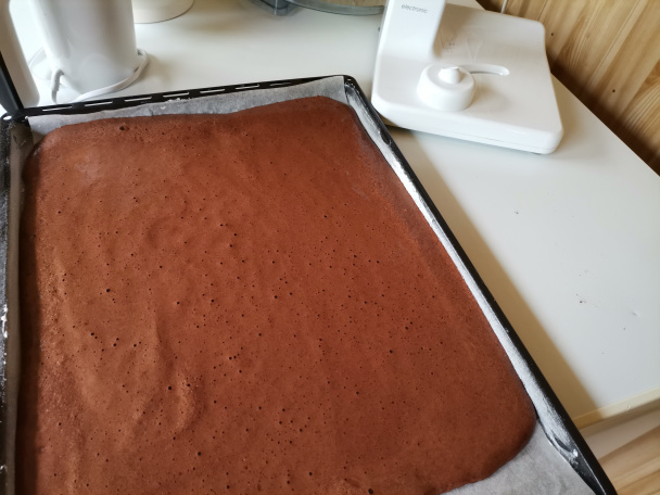 Kávová roláda s tiramisu krémom (fotorecept) - obrázok 4