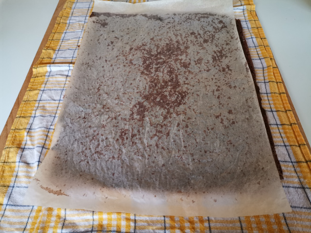 Kávová roláda s tiramisu krémom (fotorecept) - obrázok 6