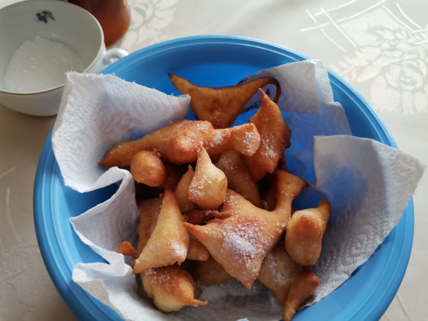 Jemné šišky plnené marmeládou (fotorecept) - obrázok 8