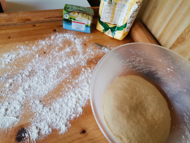Maslové croissanty plnené Nutellou (fotorecept)  - obrázok 2