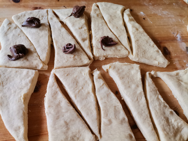 Maslové croissanty plnené Nutellou (fotorecept)  - obrázok 8