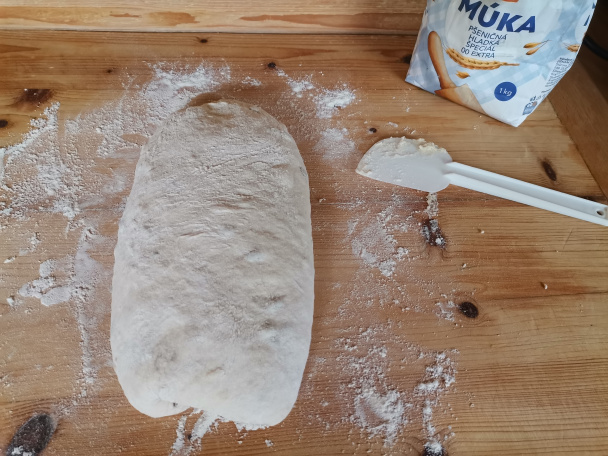 Hovädzí guláš s domácim chlebom (fotorecept) - obrázok 6