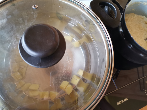 Domáce bryndzové halušky so slaninkou (fotorecept) - obrázok 3