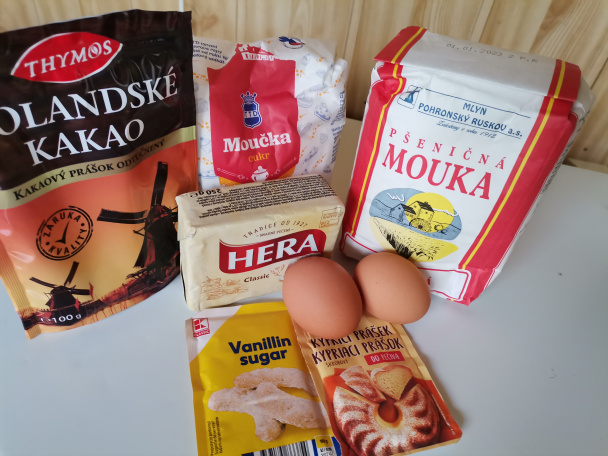 Kokosovo-jablkové rezy so žĺtkovou polevou (fotorecept)  - obrázok 2