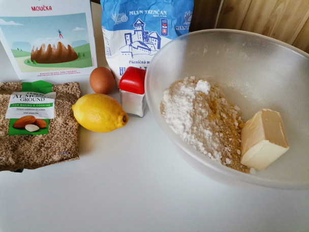 Mandľové kolieska plnené Nutellou (fotorecept)  - obrázok 1