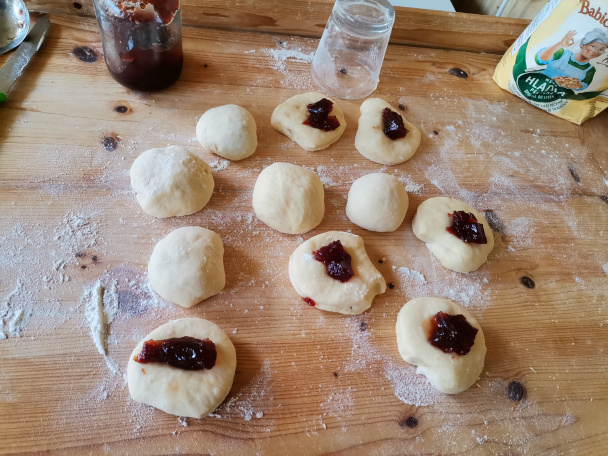 Kysnutý tvarohovo-jablkový koláč (fotorecept)  - obrázok 14