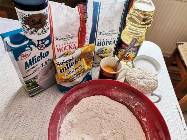 Pečené buchty s tvarohom a marhuľami (fotorecept) - obrázok 1