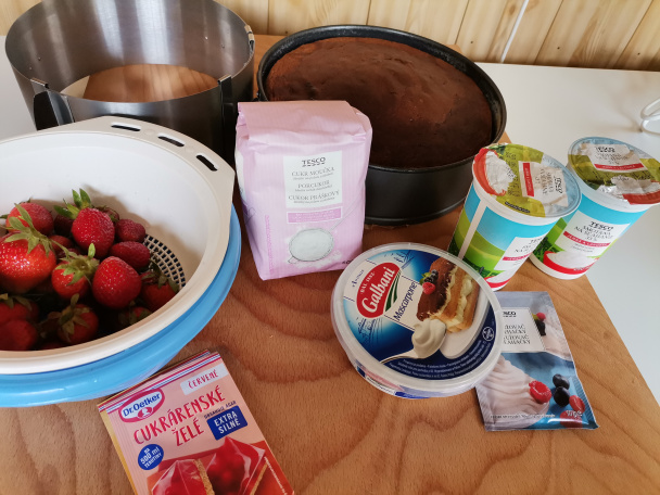 Mramorová torta s mascarpone a jahodami (fotorecept) - obrázok 4